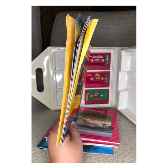 Vintage Disney Read Along Cassettes and Storybooks - Picture 7 of 7